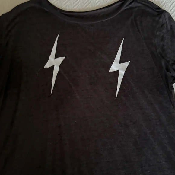 Chaser black double lightening bolt t shirt size medium EDGY FEMININE - Picture 2 of 7